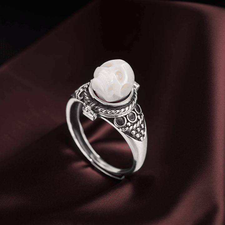 Belle Juri Vintage Pearl Skull Royal Pillbox Ring