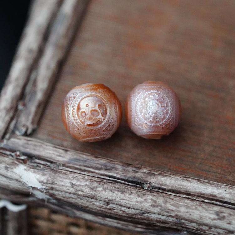 Belle Juri Pearl Skull Round Bead