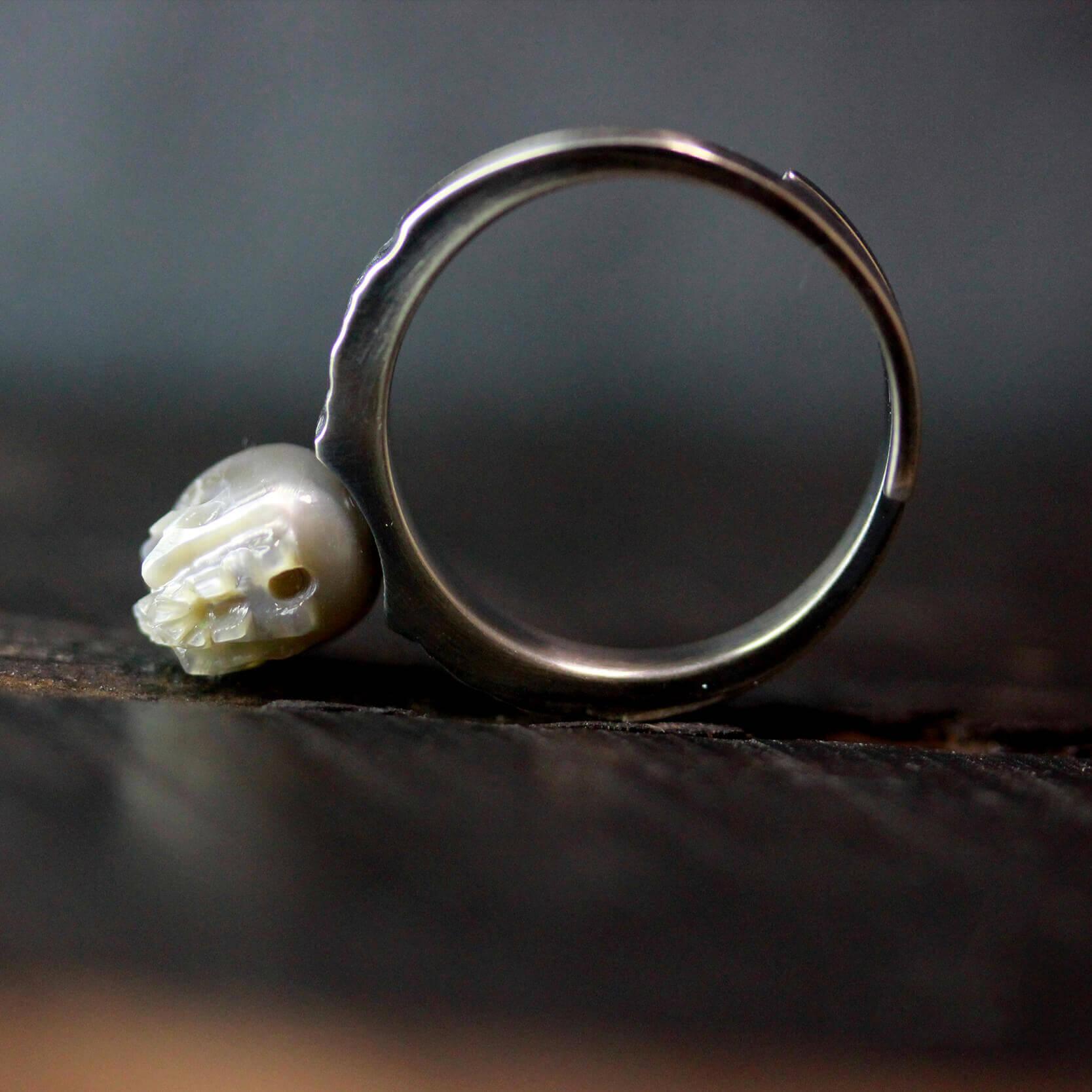 Belle Juri Vintage Pearl Skull Ring