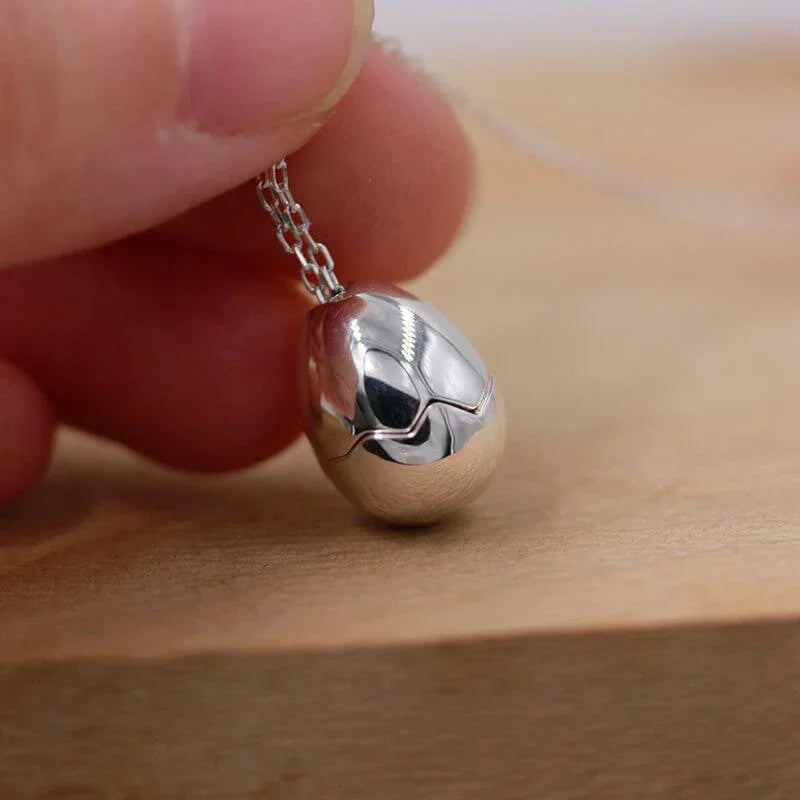 Belle Juri Openable Silver Eggshell Pearl Skull Necklace