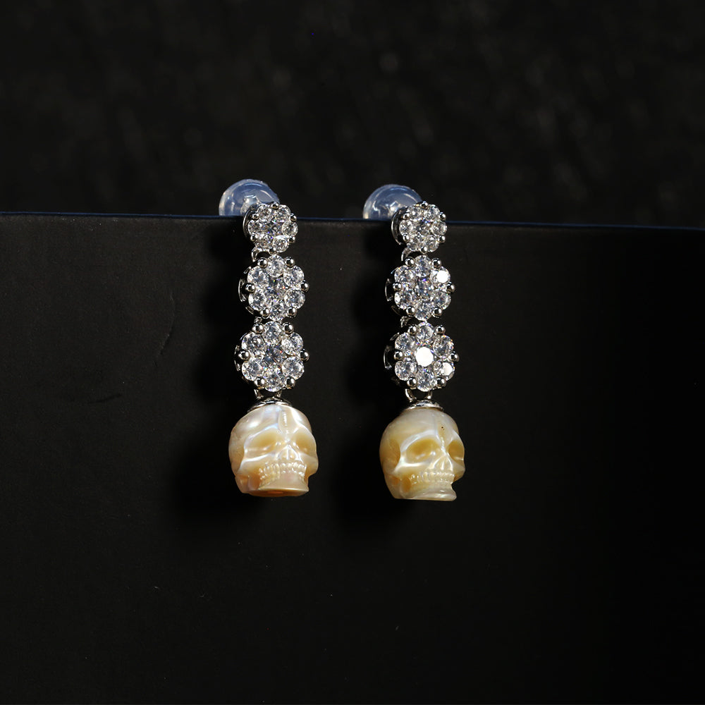 Art Deco Floral CZ Cluster Pearl Skull oorbellen