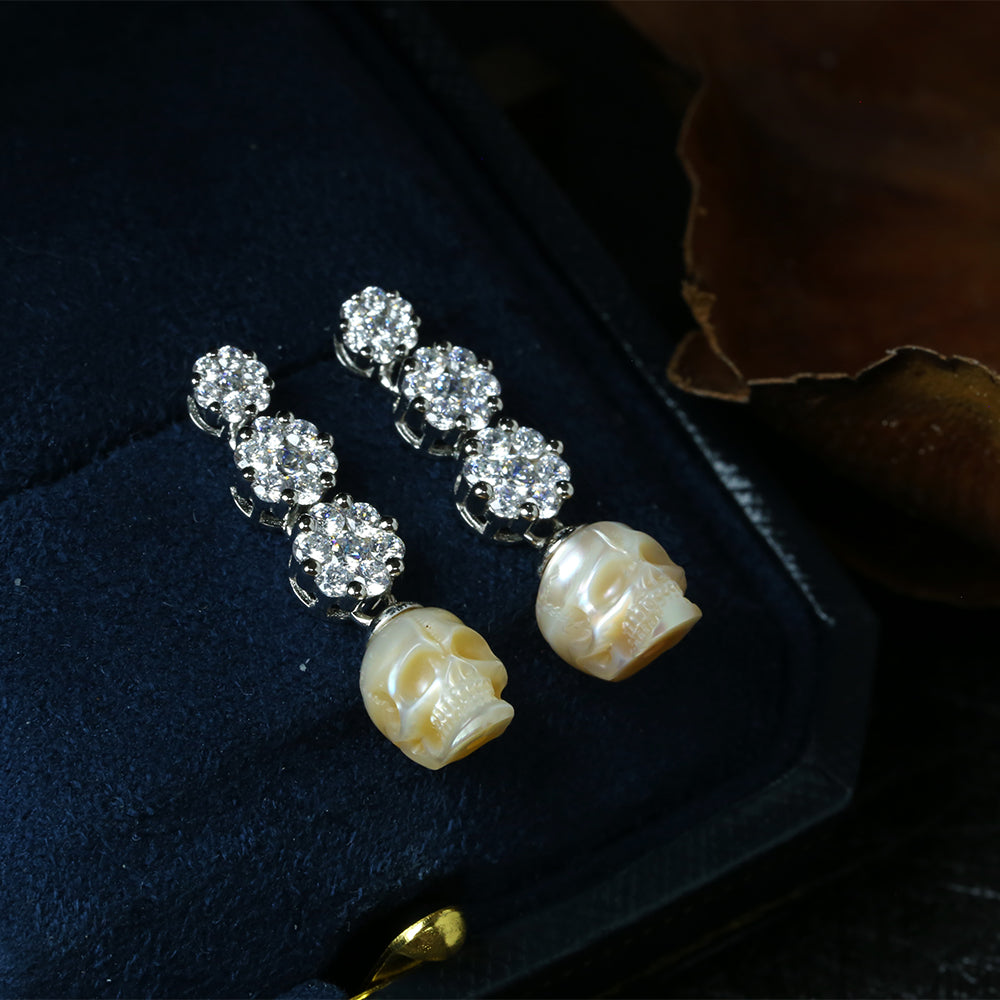 Art Deco Floral CZ Cluster Pearl Skull oorbellen