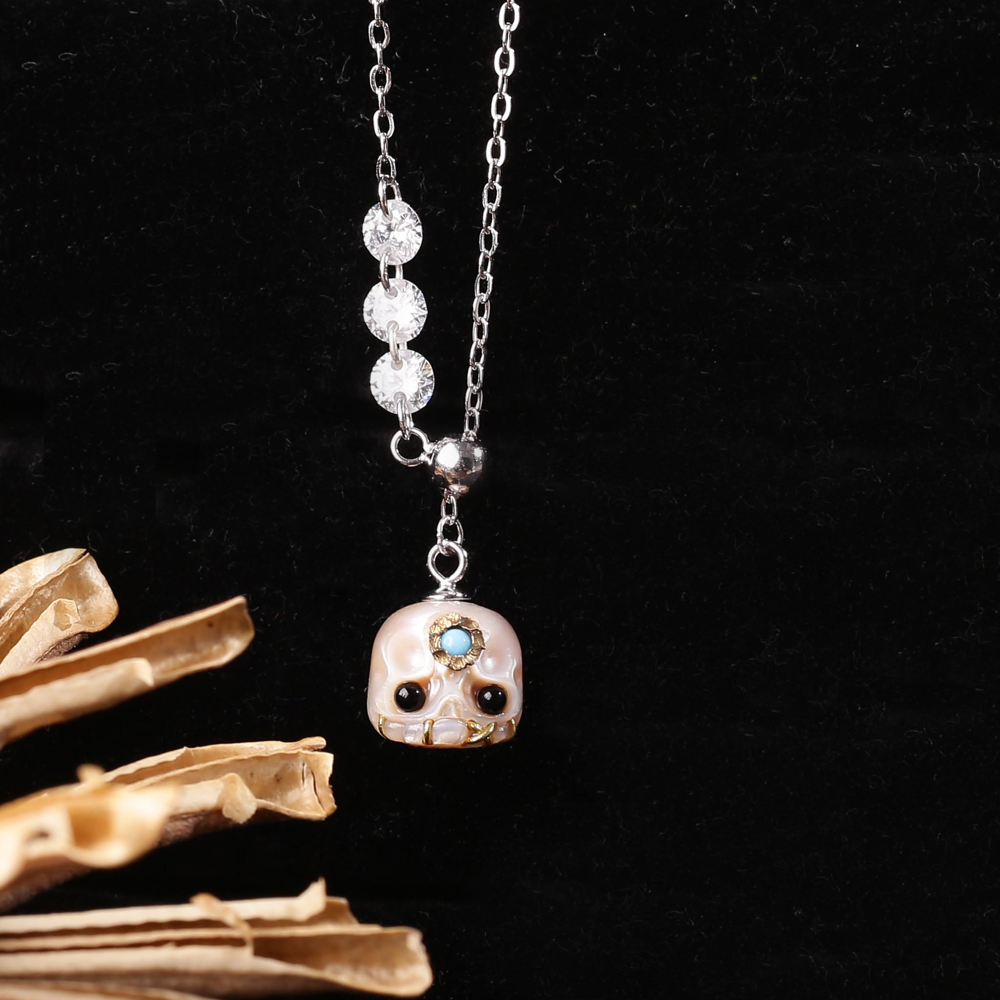 Gesneden Pearl Skull śmaśana edelsteen kralen ketting