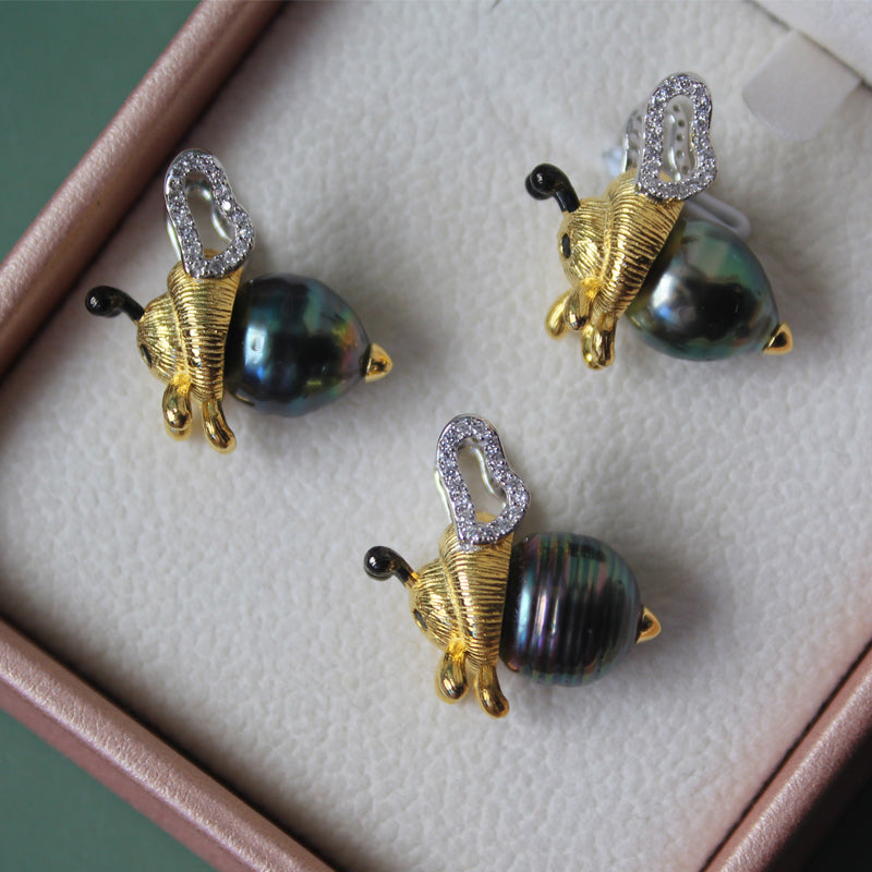 Bee Tahitian Pearl Necklace