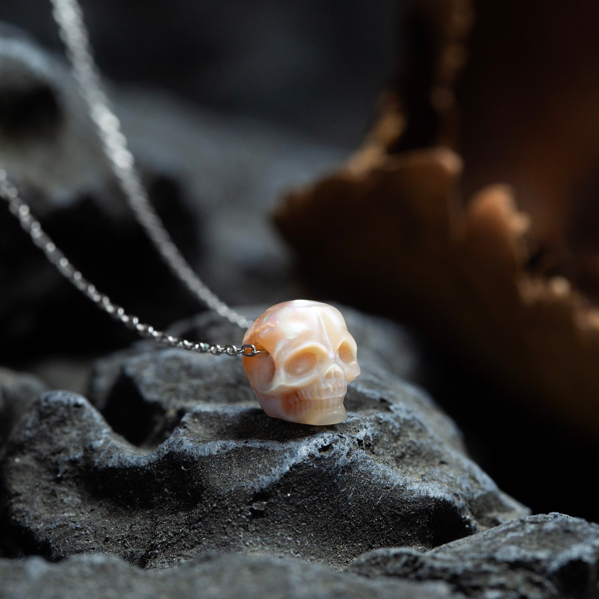 Simple Pearl Skull Necklace-Belle Juri