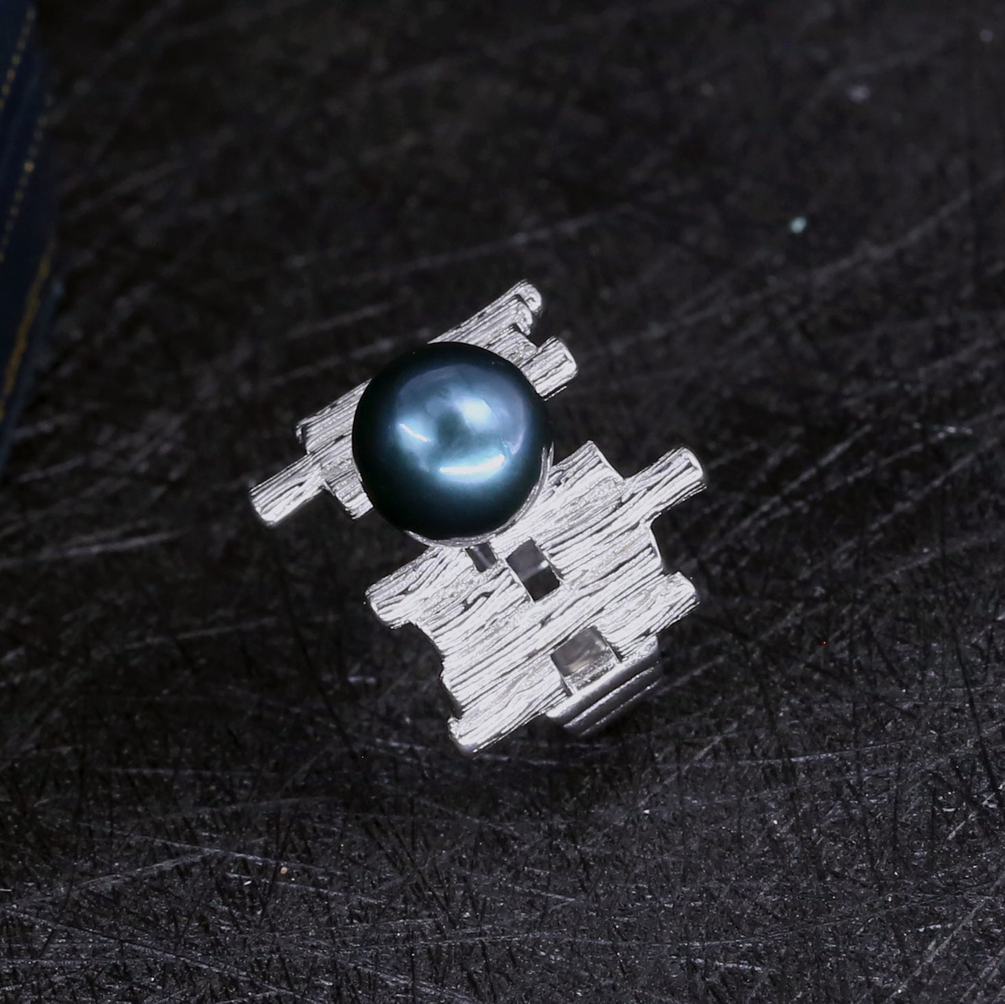 Black Tahitian Pearl Branch Ring