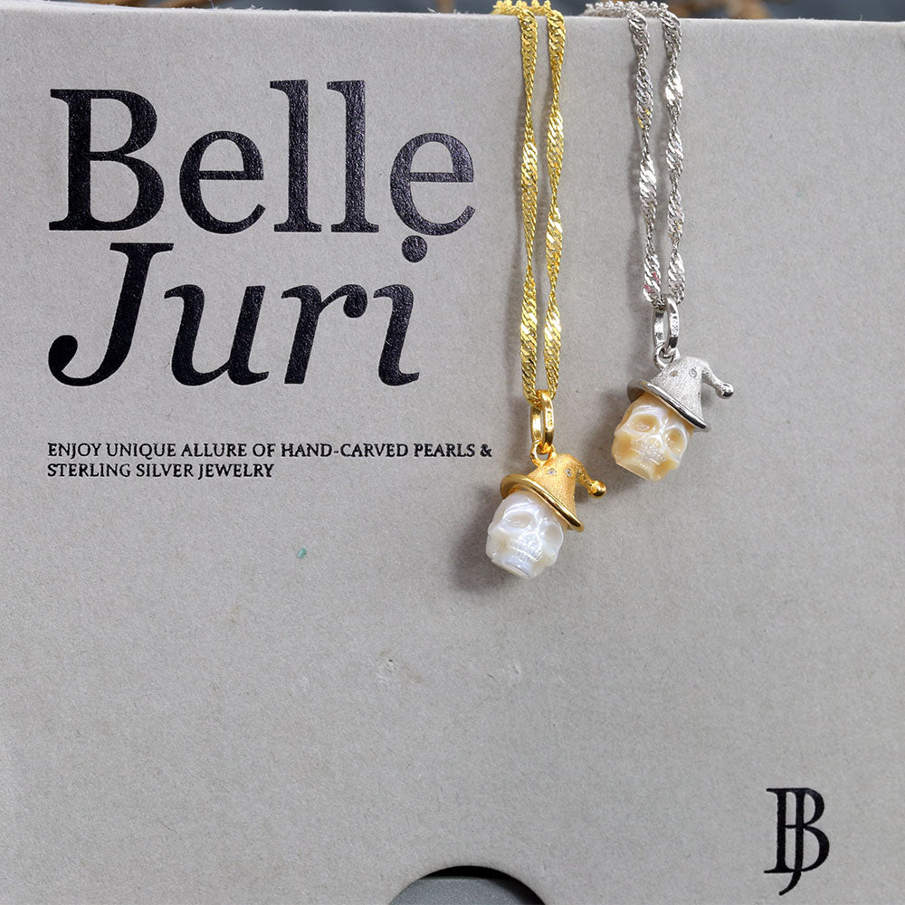 Collier de crâne de perle du chapeau de Noël