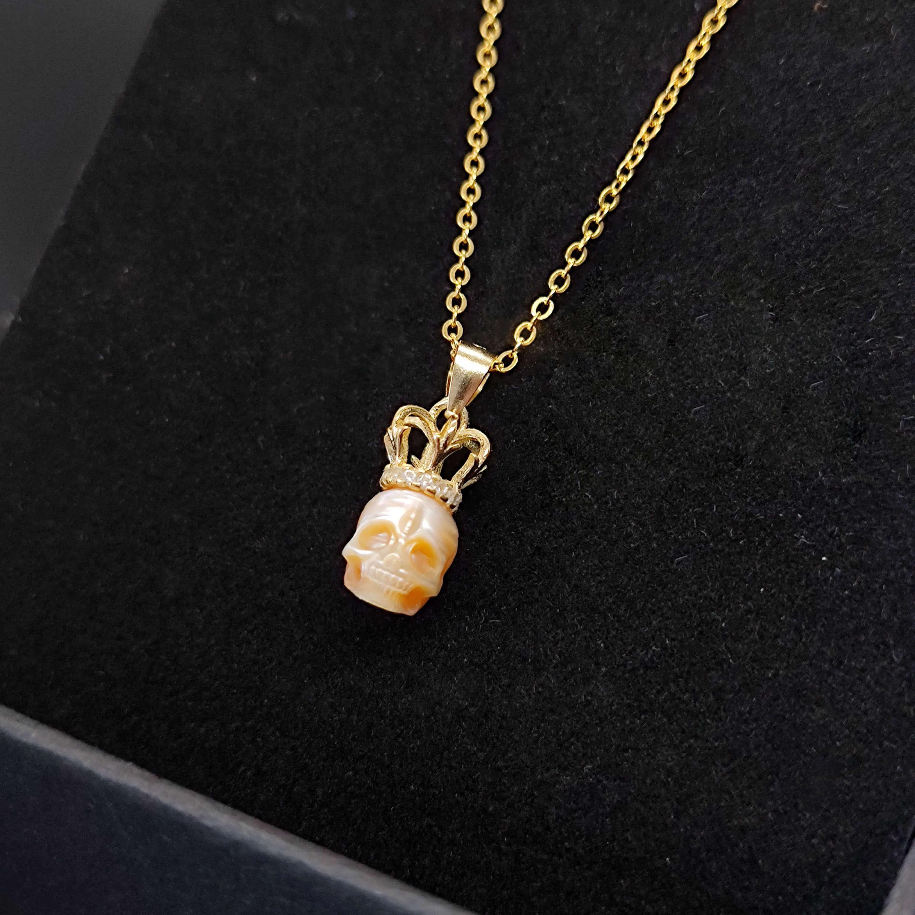 Belle Juri Pearl Skull Crown Necklace