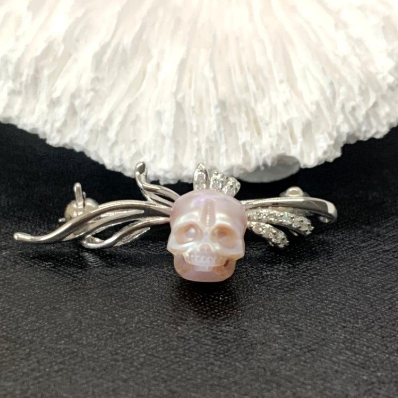 Belle Juri Fancy Corsage Pearl Skull Brooch