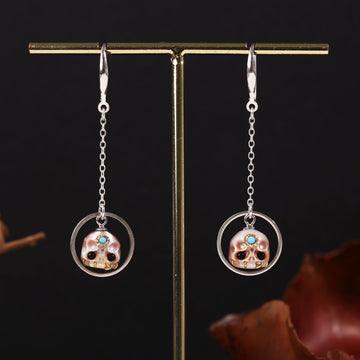 Pendientes clásicos de Skull Pearl Drop Huggie Hoop