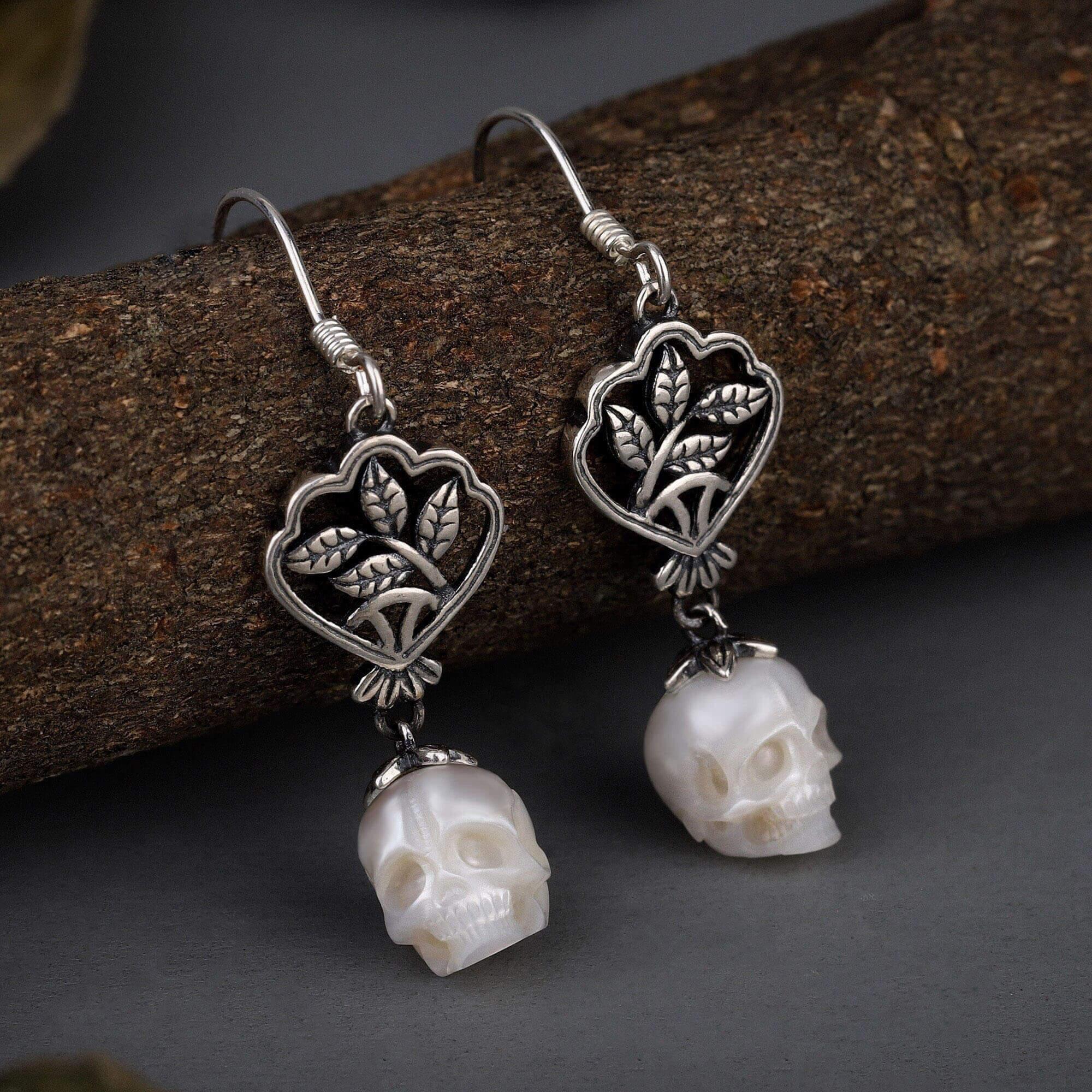 Belle Juri Green Leaf Pearl Skull Earrings