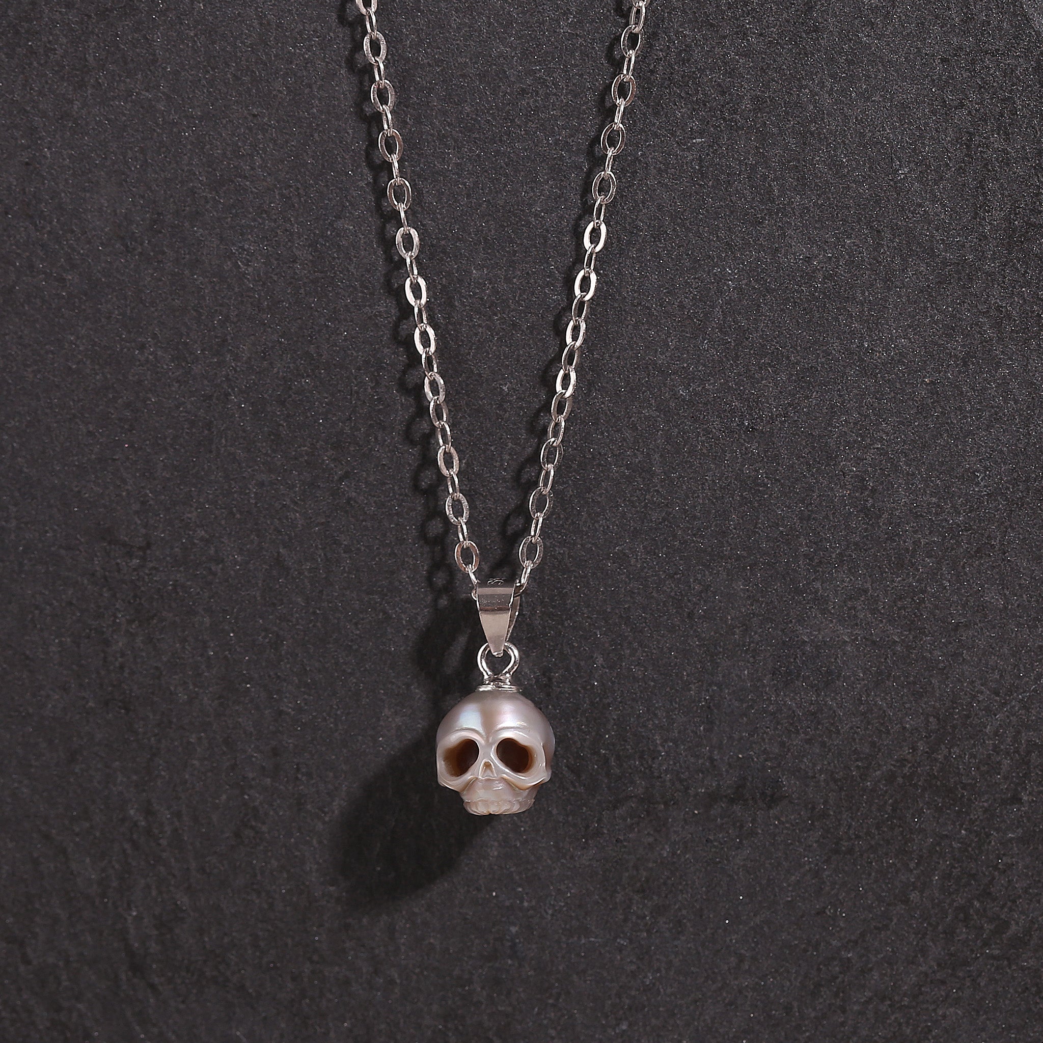 Hand-carved Gothic Cranium Pearl Pendant Necklace-Gray-Belle Juri