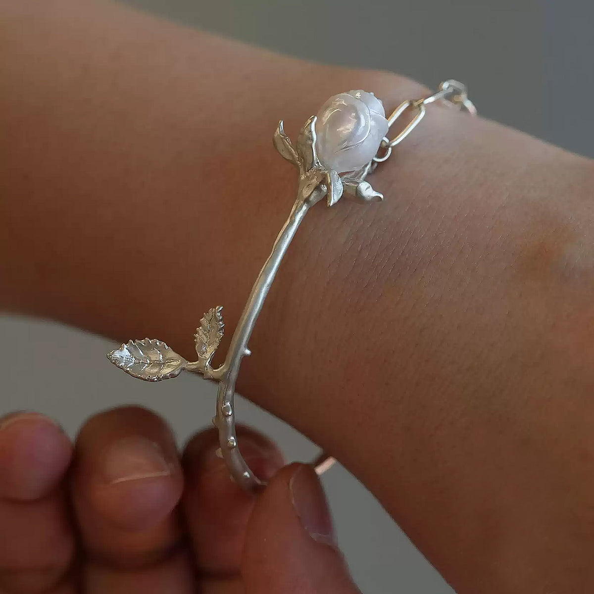 Hand-carved natural freshwater pearl rose branch bracelet