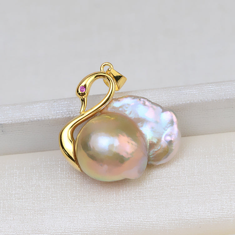 Handcrafted Swan Baroque Pearl Necklace