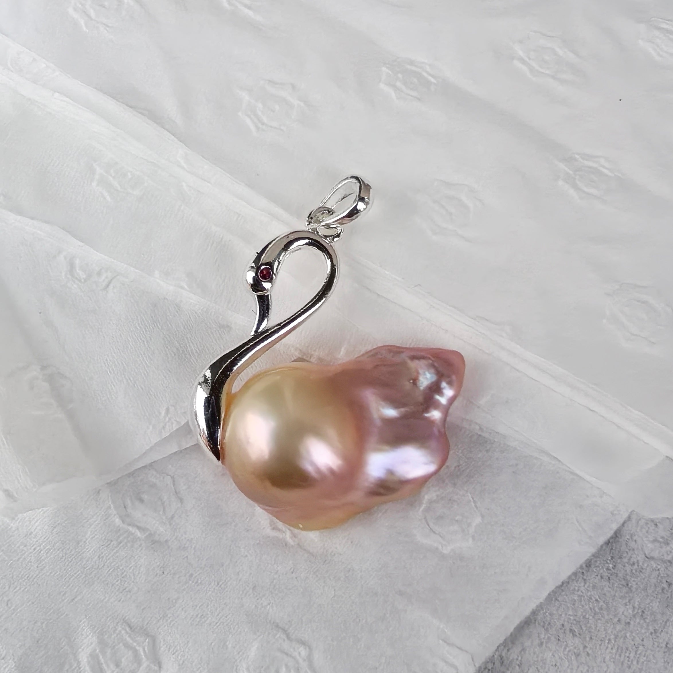 Handcrafted Swan Baroque Pearl Necklace