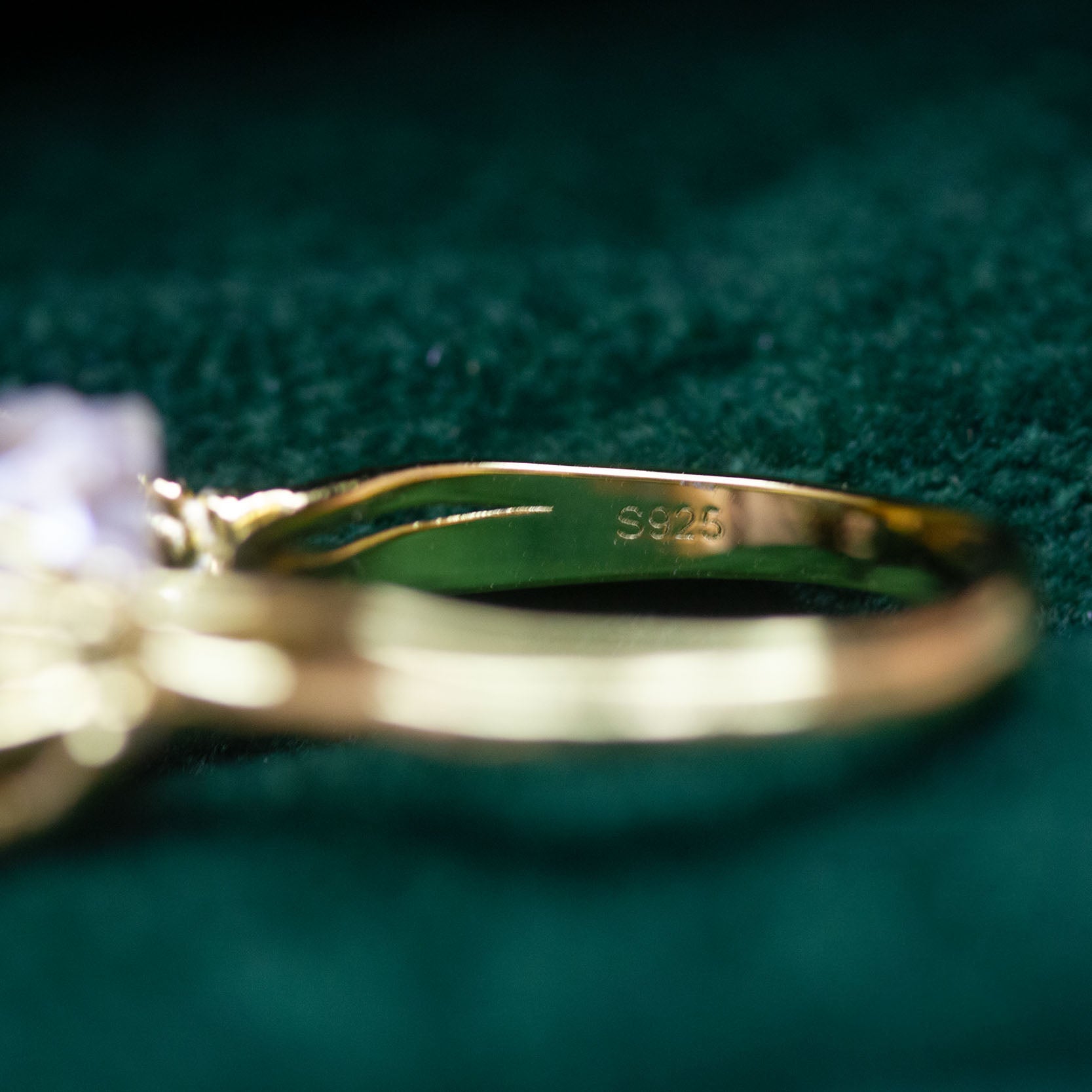 Heart Eyes Be A Thinker Pearl Cranium Ring