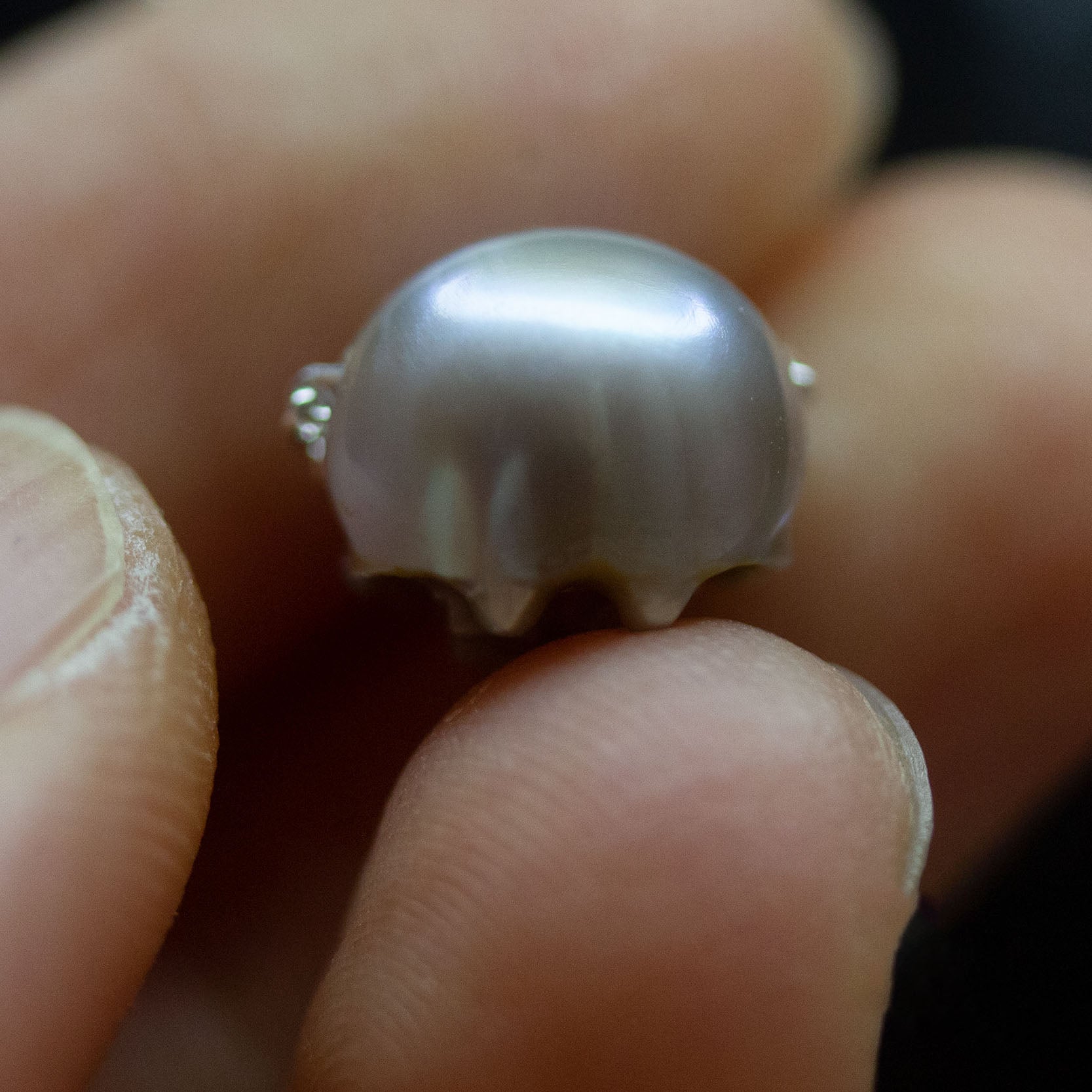 Heart Eyes Minimalist 4A Pearl Skull Necklace