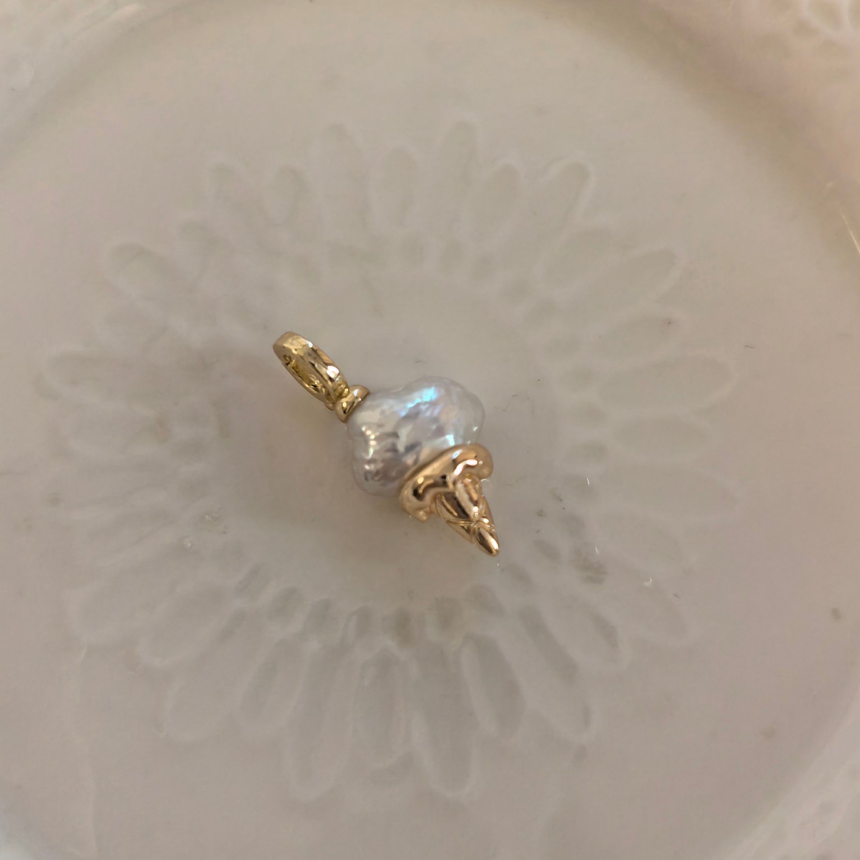 Ice Cream Baroque Pearl Stud Earrings&pendant