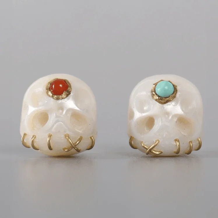 Belle Juri Natural Pearl Śmaśana Skull Bead