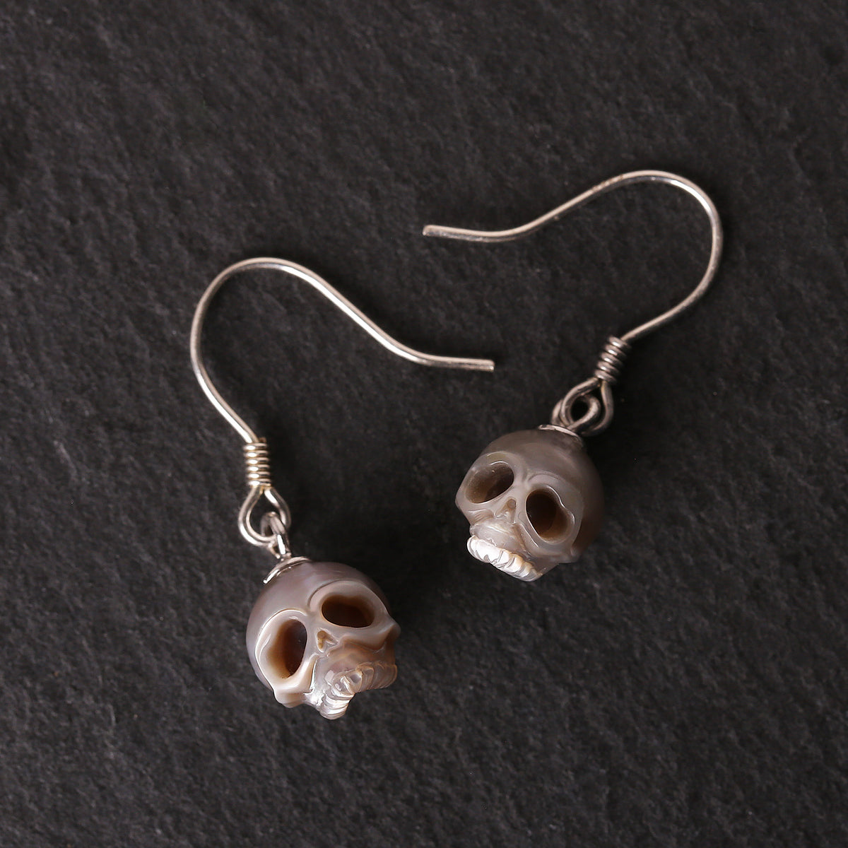 Minimalist Cranium Pearl Dangle Drop Earrings-Gray