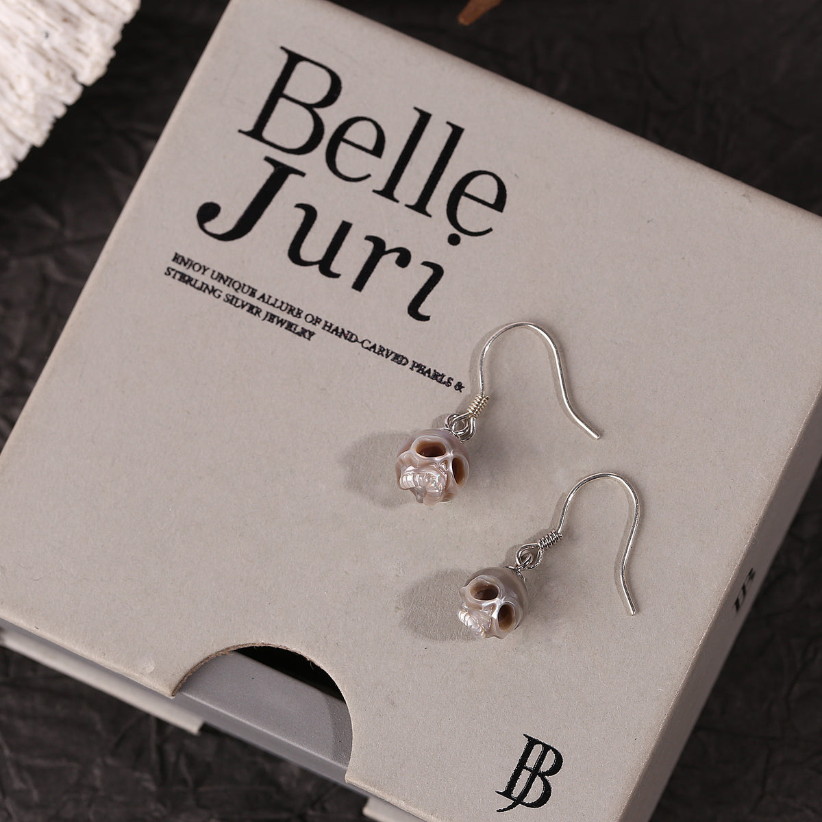 Minimalist Cranium Pearl Dangle Drop Earrings-Gray
