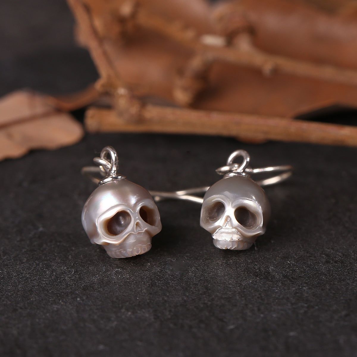 Minimalist Cranium Pearl Dangle Drop Earrings-Gray