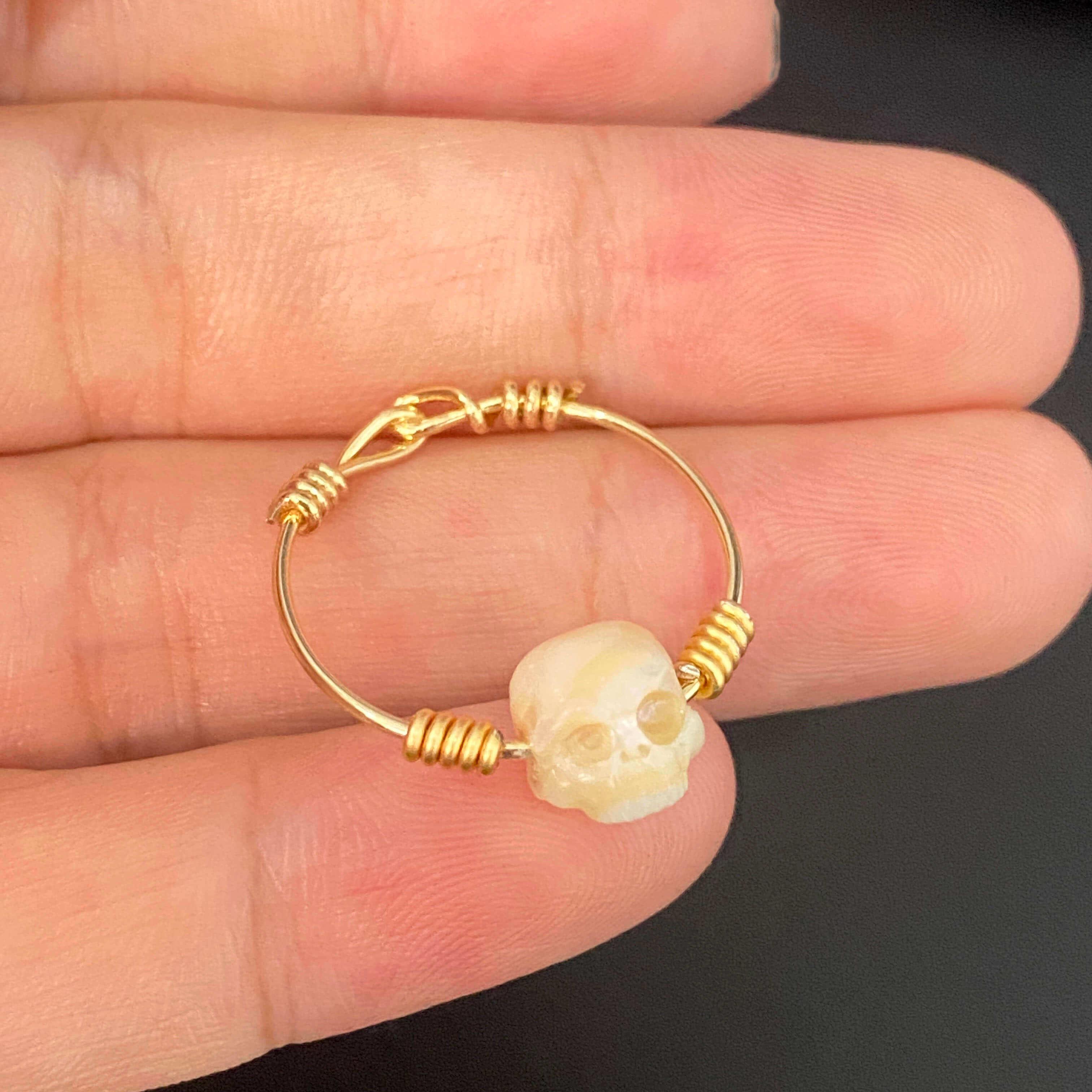 Belle Juri Minimalist Pearl Cranium Gold Ring