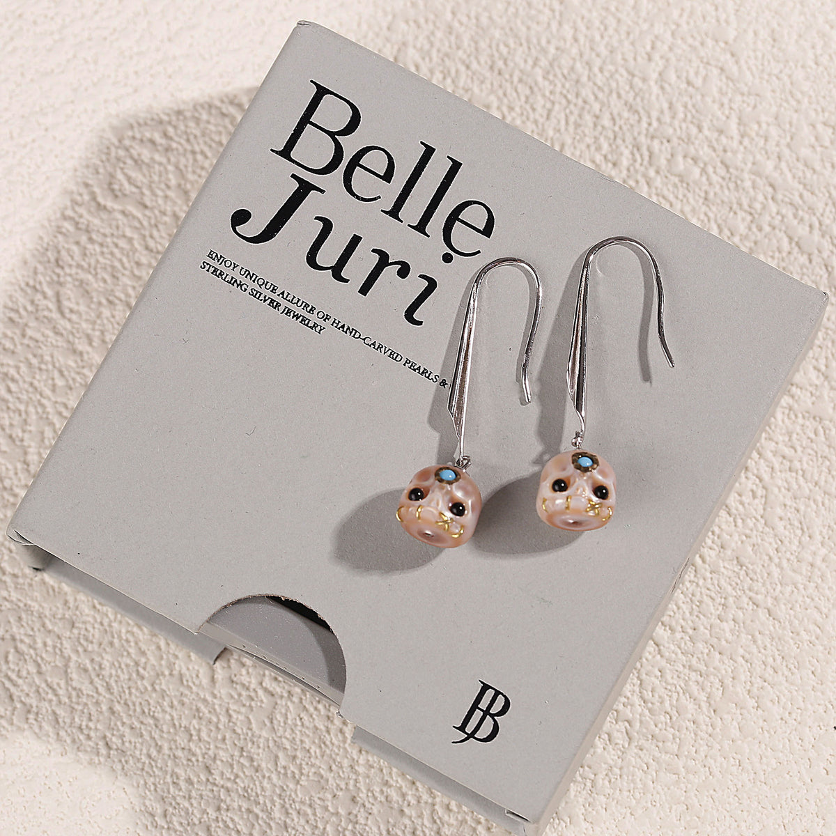 Minimalist Pearl Śmaśana Skull Hook Earrings