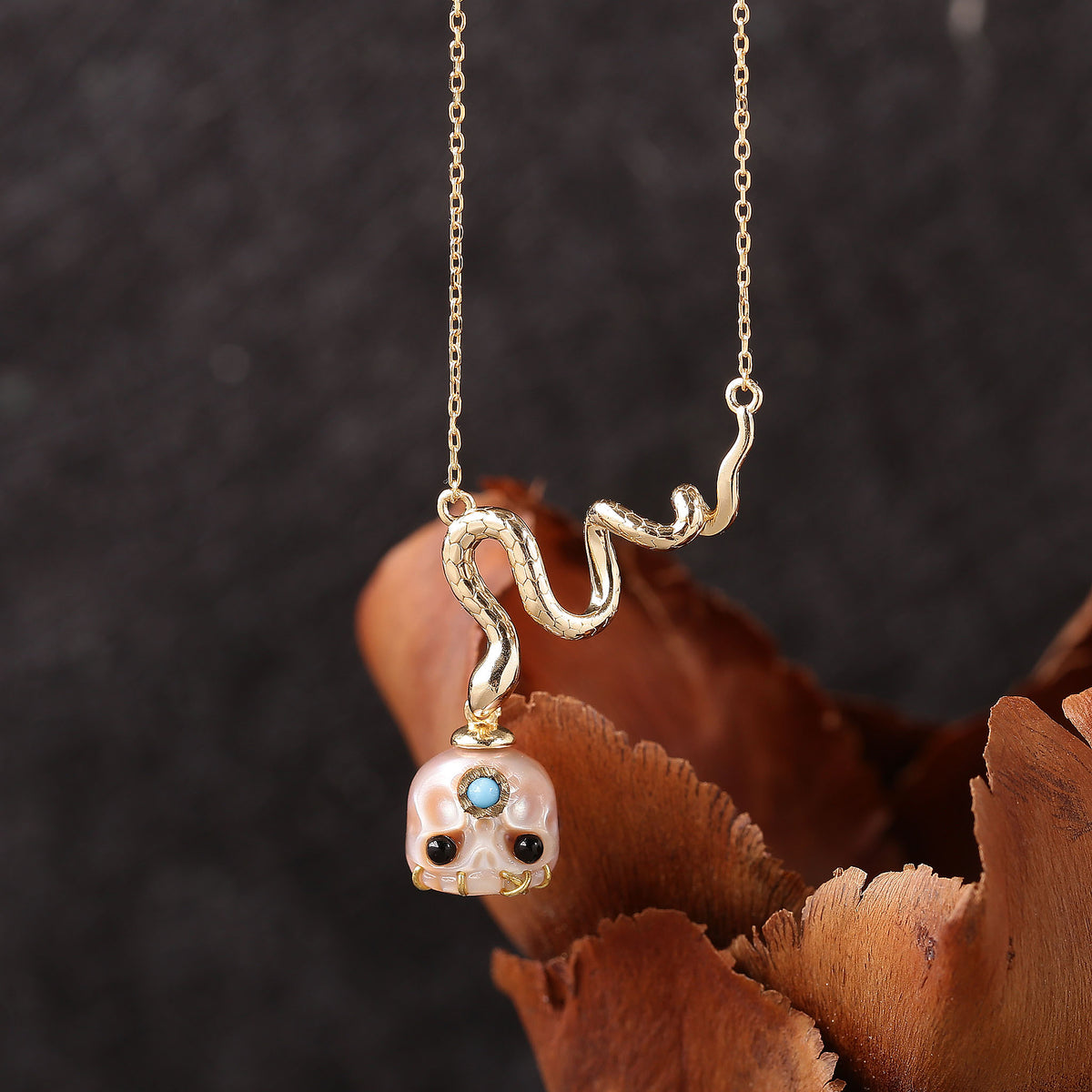 Mystic Snake Carved Pearl Skull Śmaśana Necklace