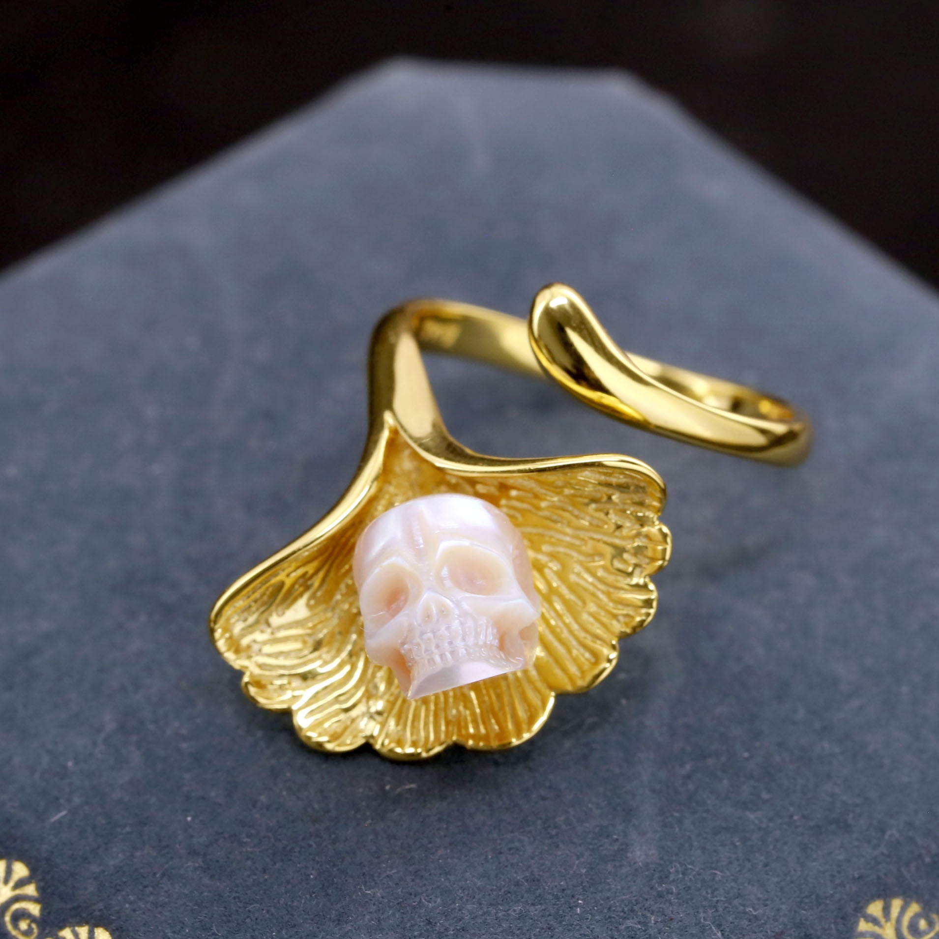 Ginkgo Leaf Pearl Skull sieraden set