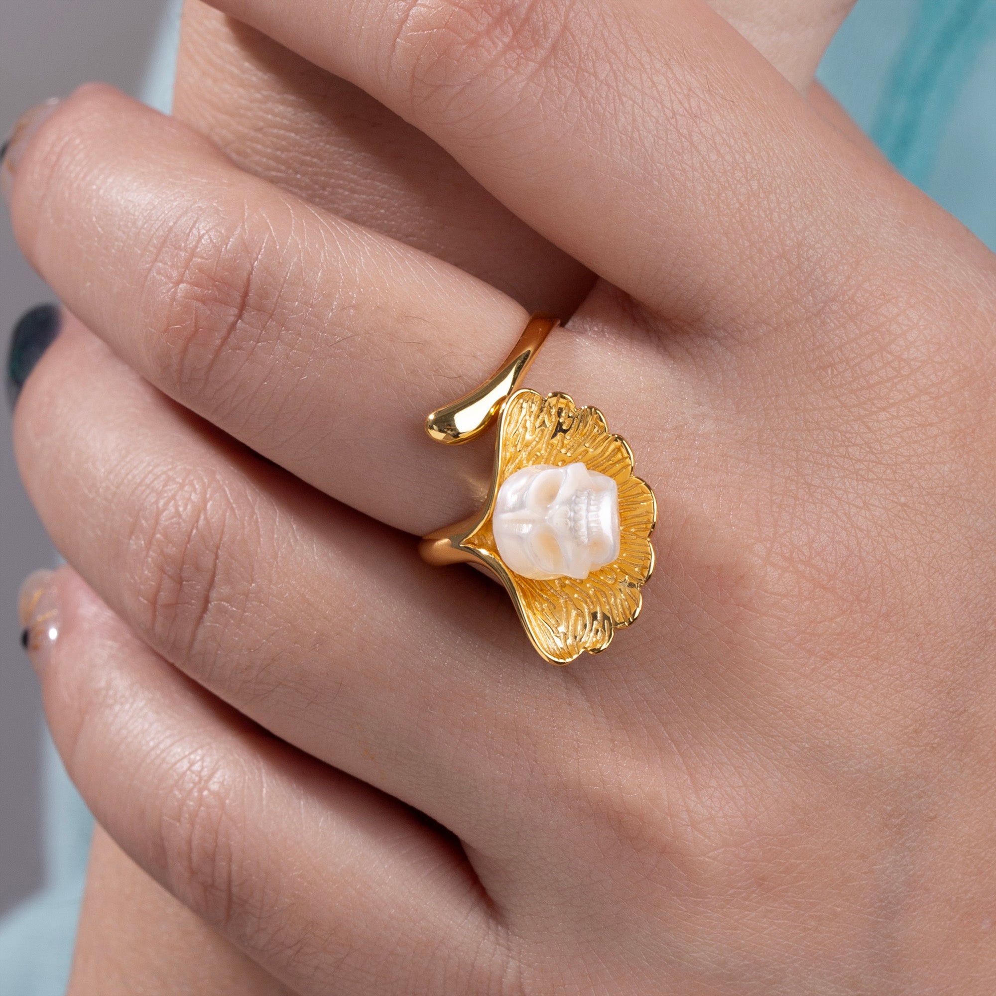 Naturalistic Charm Ginkgo Leaf Pearl Skull Ring
