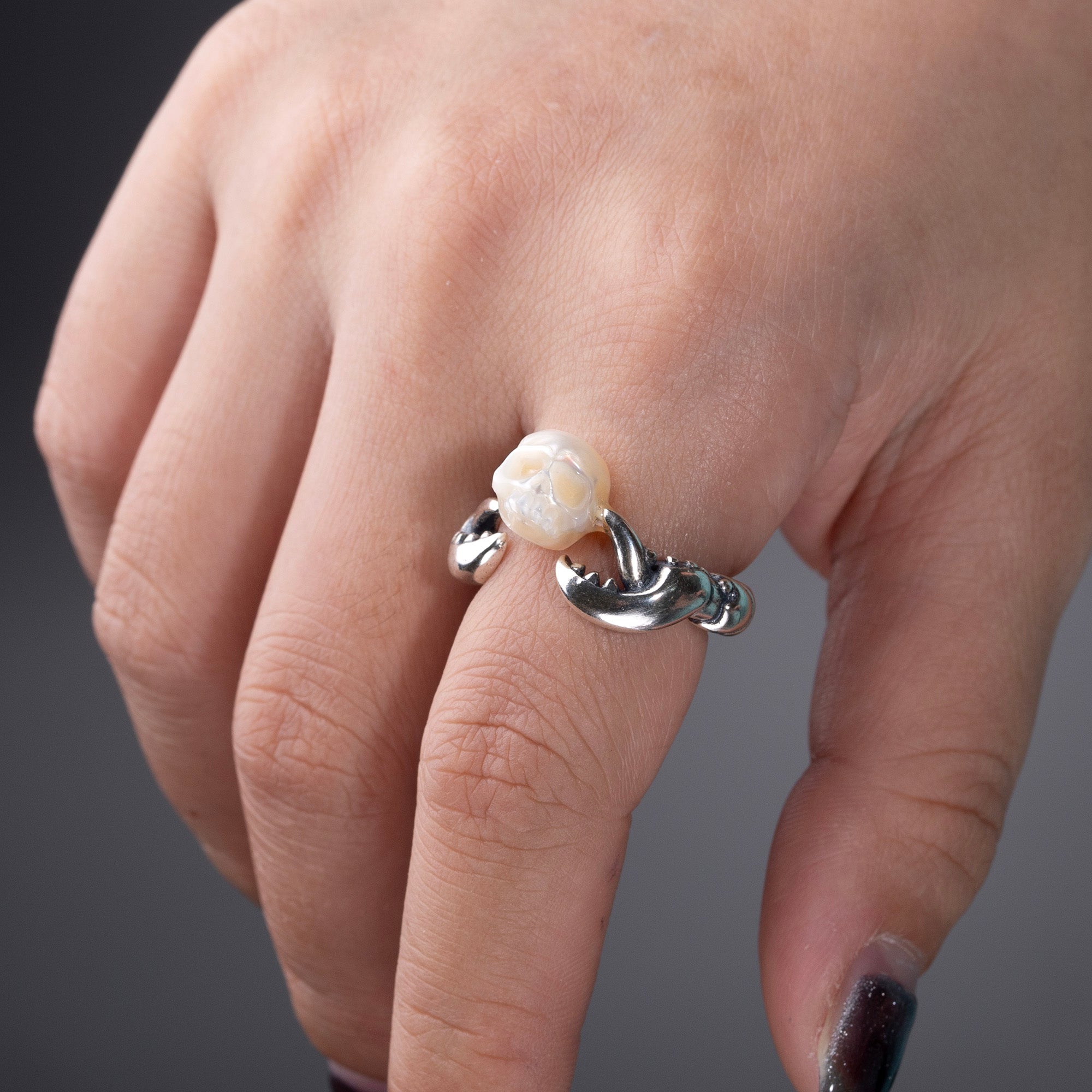 Pearl Skull Crab Pincer Ring