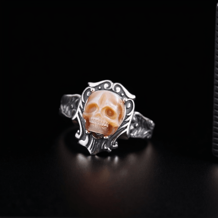 Belle Juri Pearl Skull Vintage Queen Ring