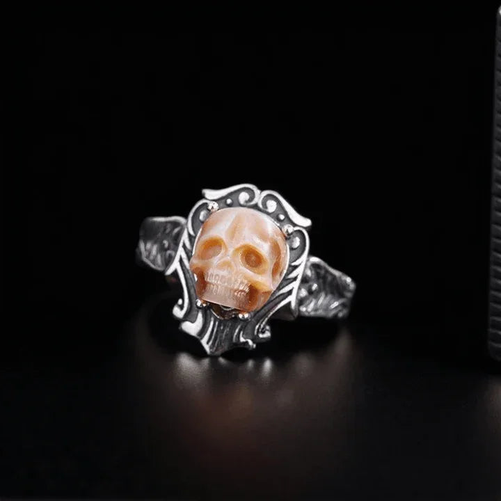 Belle Juri Pearl Skull Vintage Queen Ring