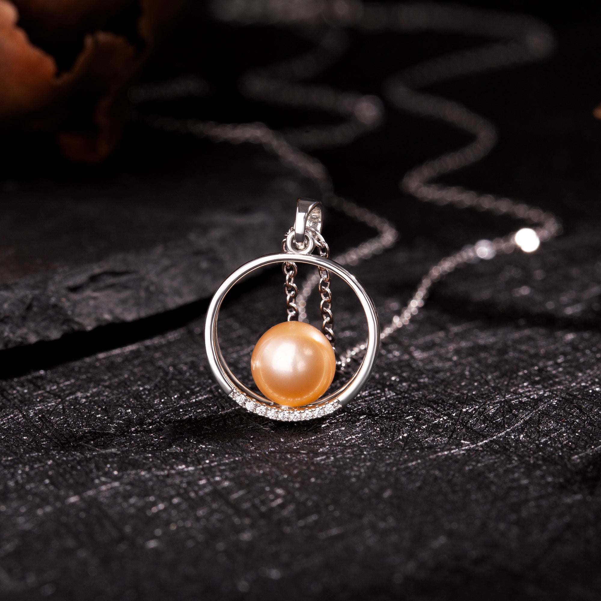 Pearl on Ring Band Pendant