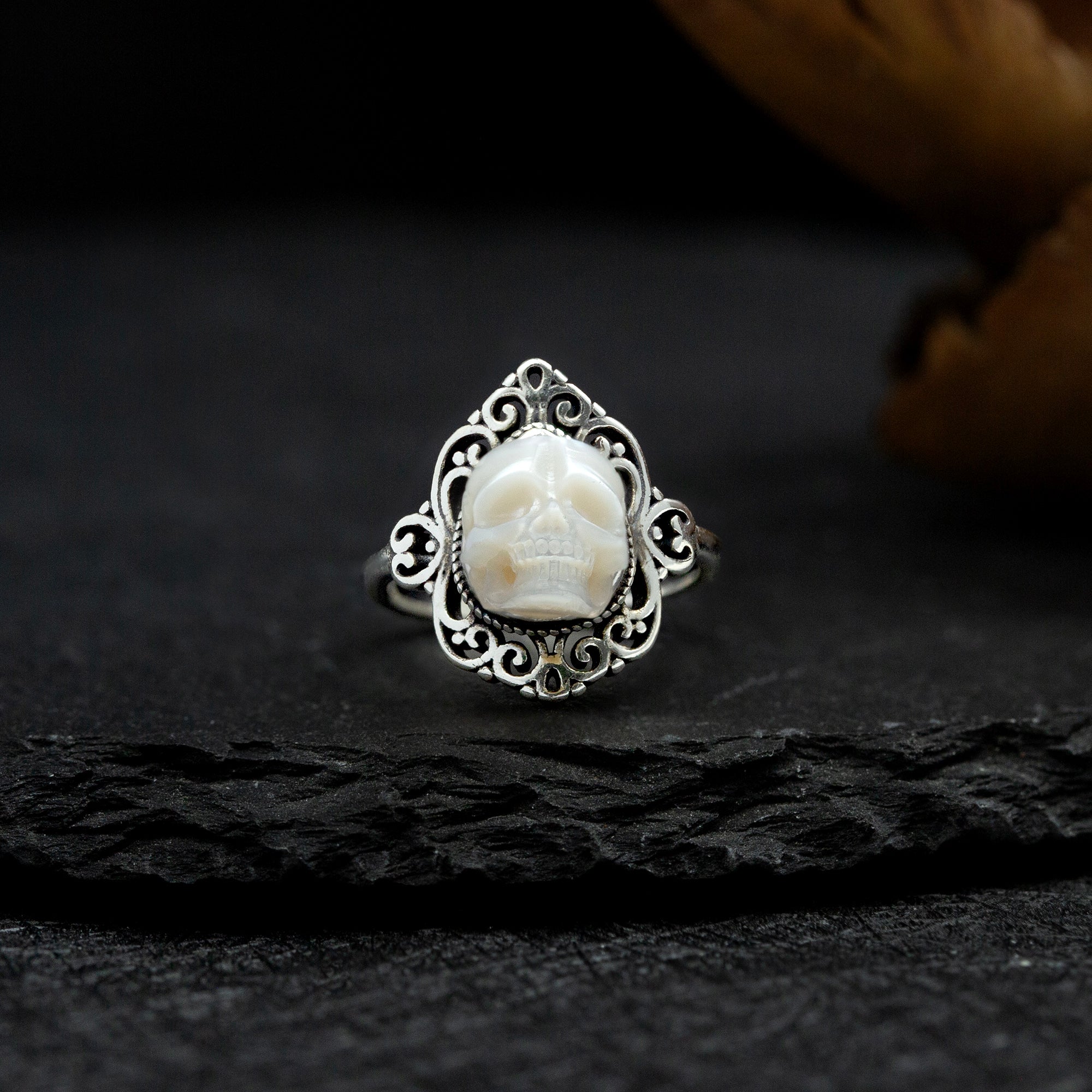 Retro Palace Pattern Hollow Carved Pearl Skull Ring