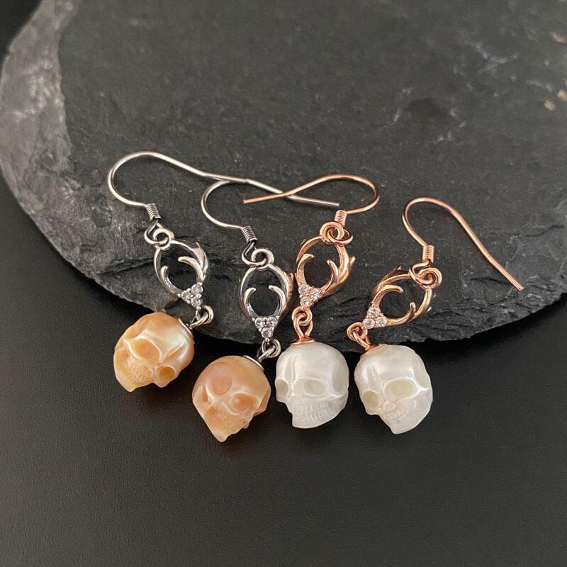 Belle Juri Simple Pearl Skull Reindeer Earrings