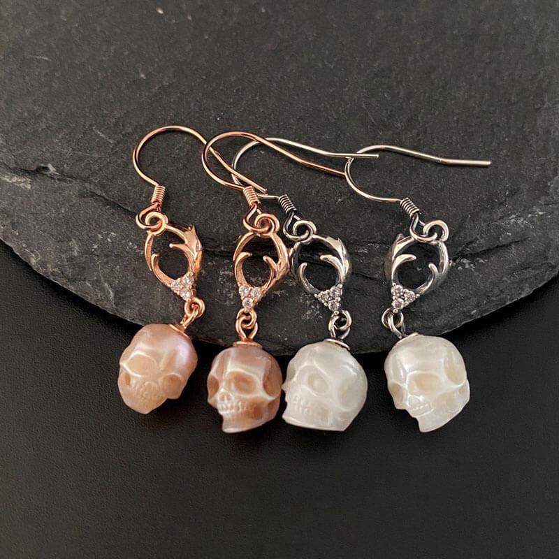 Belle Juri Simple Pearl Skull Reindeer Earrings