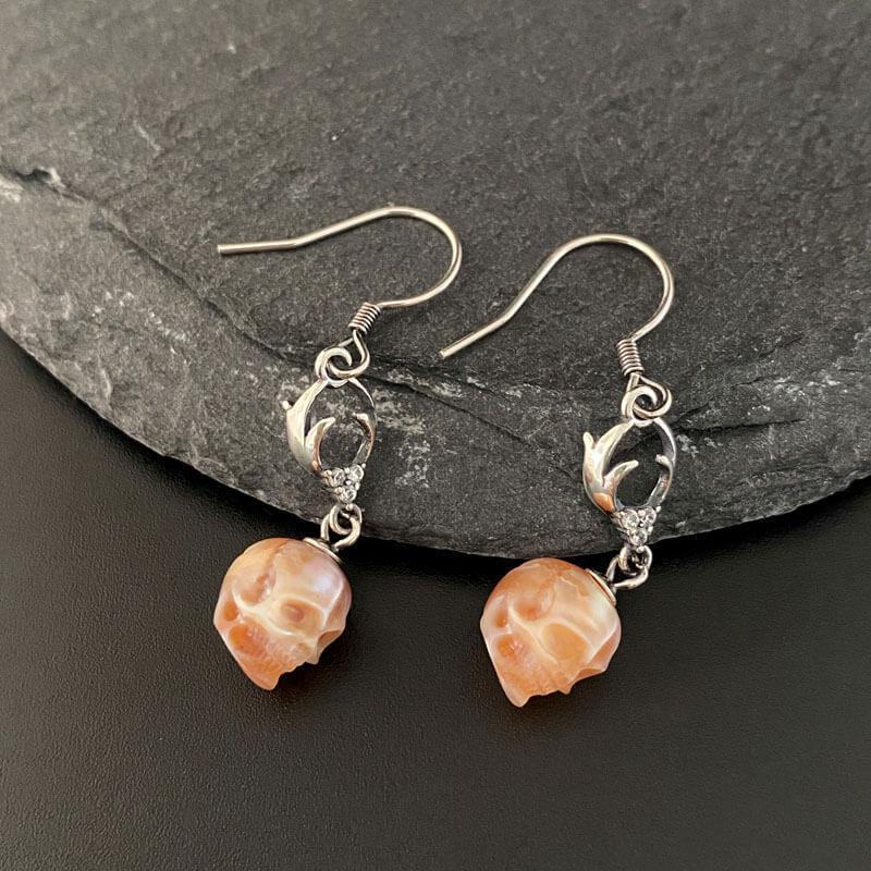 Belle Juri Simple Pearl Skull Reindeer Earrings