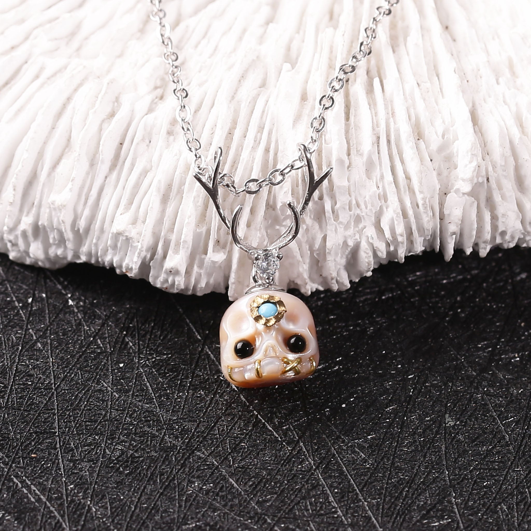 Sika Deer Antler Carved Pearl Skull Śmaśana Pendant Necklace
