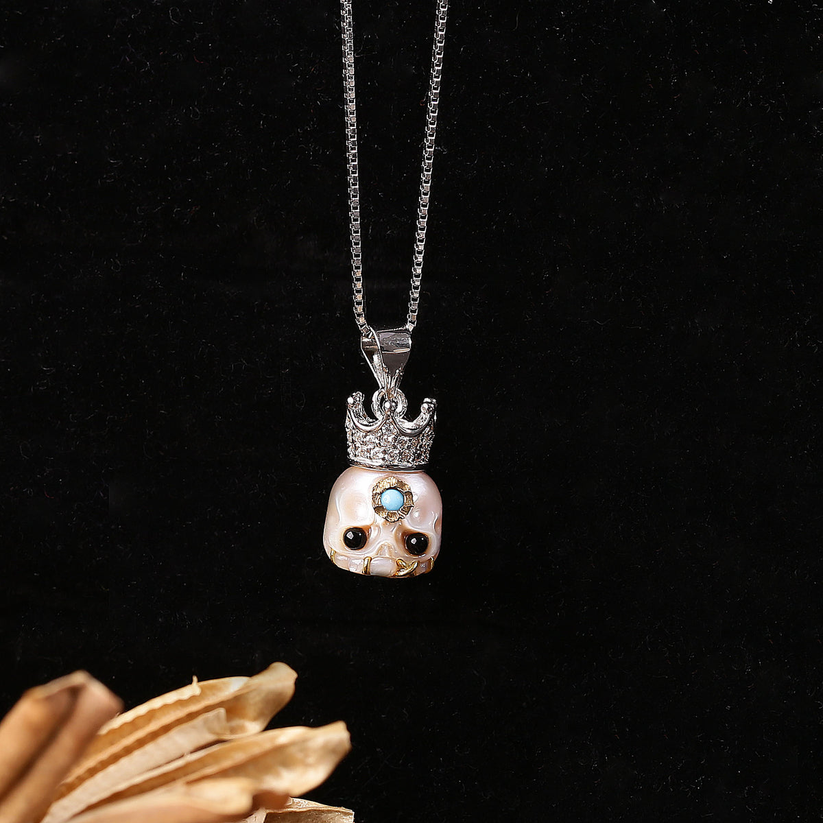 Silver Zircon Crown Pearl Skull Śmaśana Black Marquise Charm Necklace