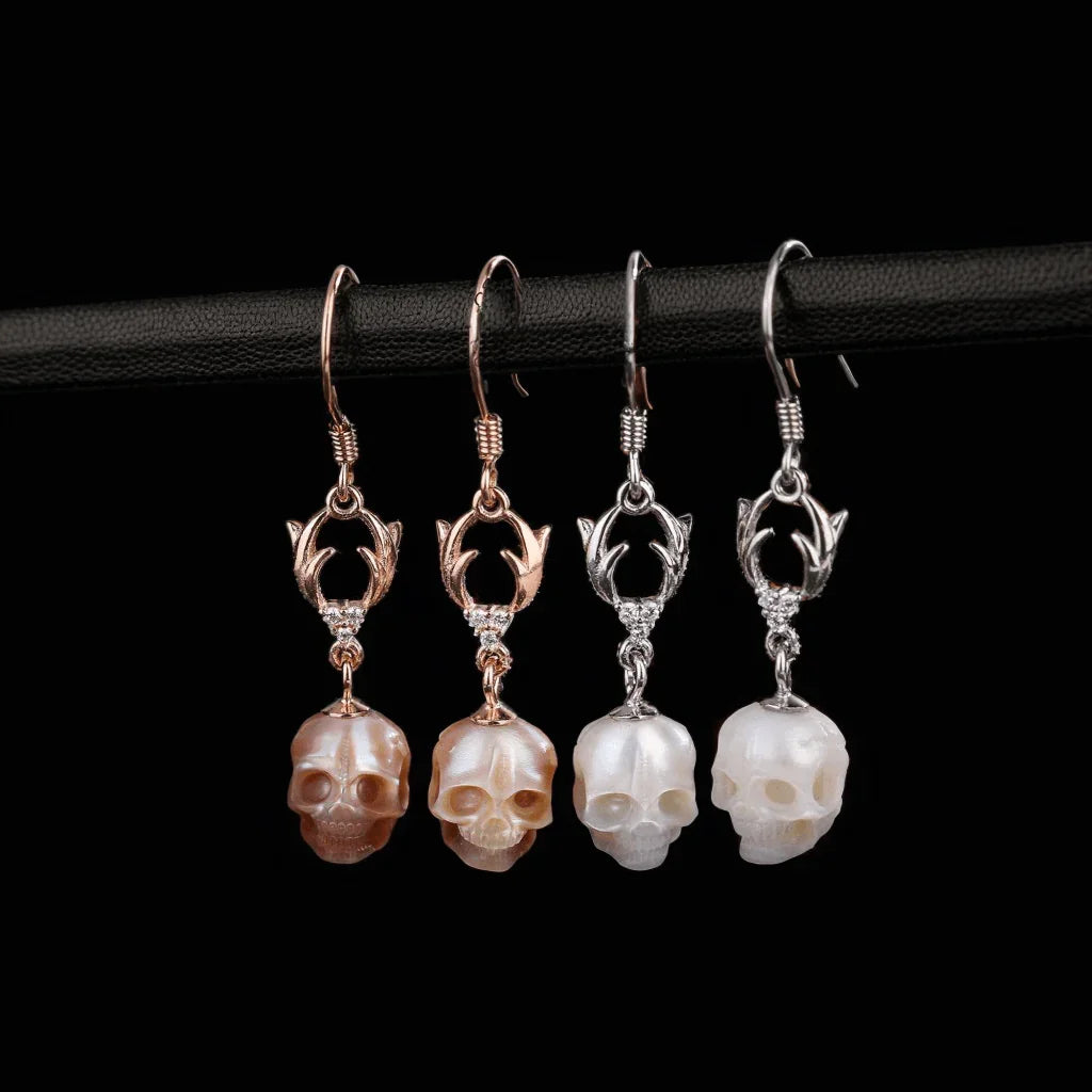 Belle Juri Simple Pearl Skull Reindeer Earrings