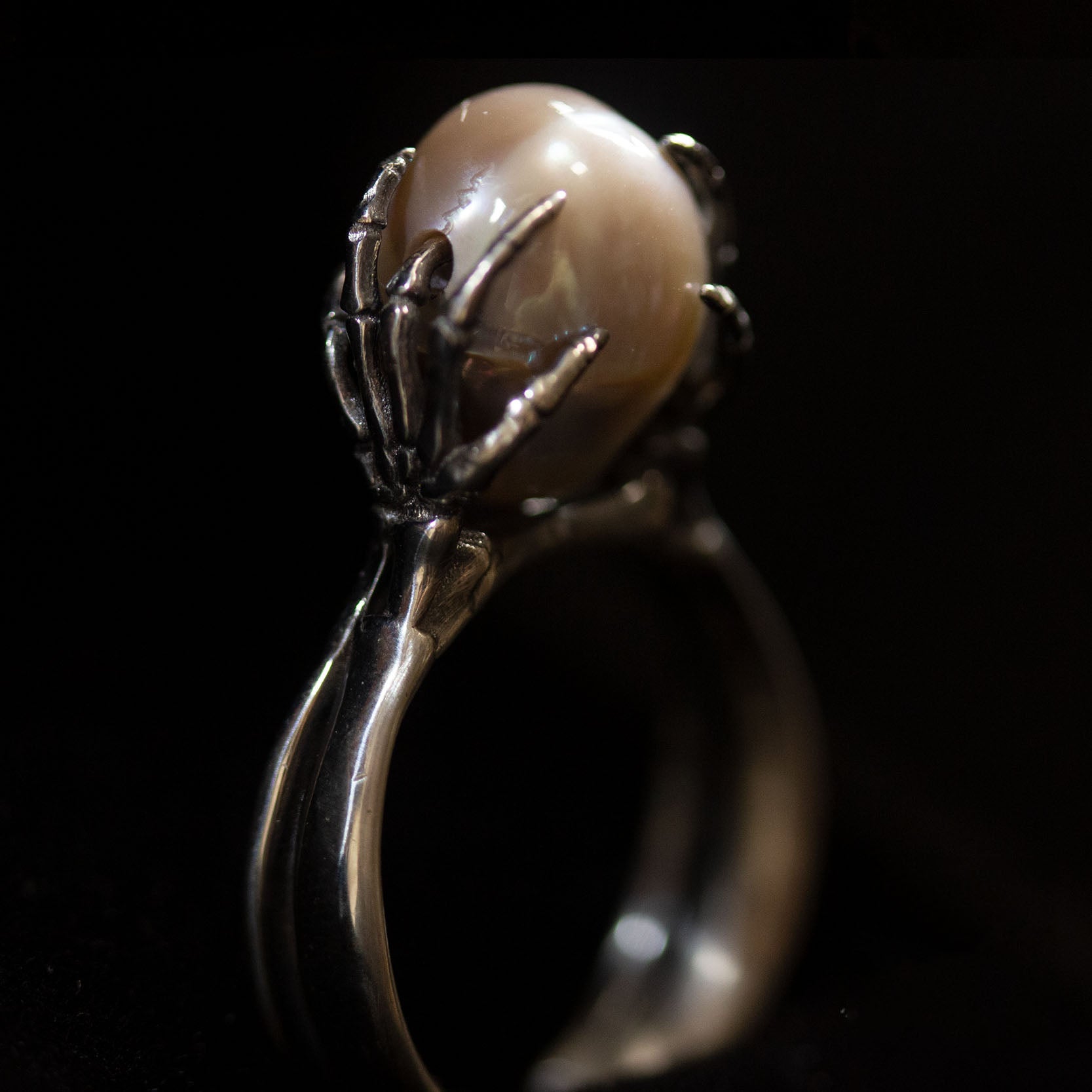 The Scream Inner Voice Pearl Skull Ring