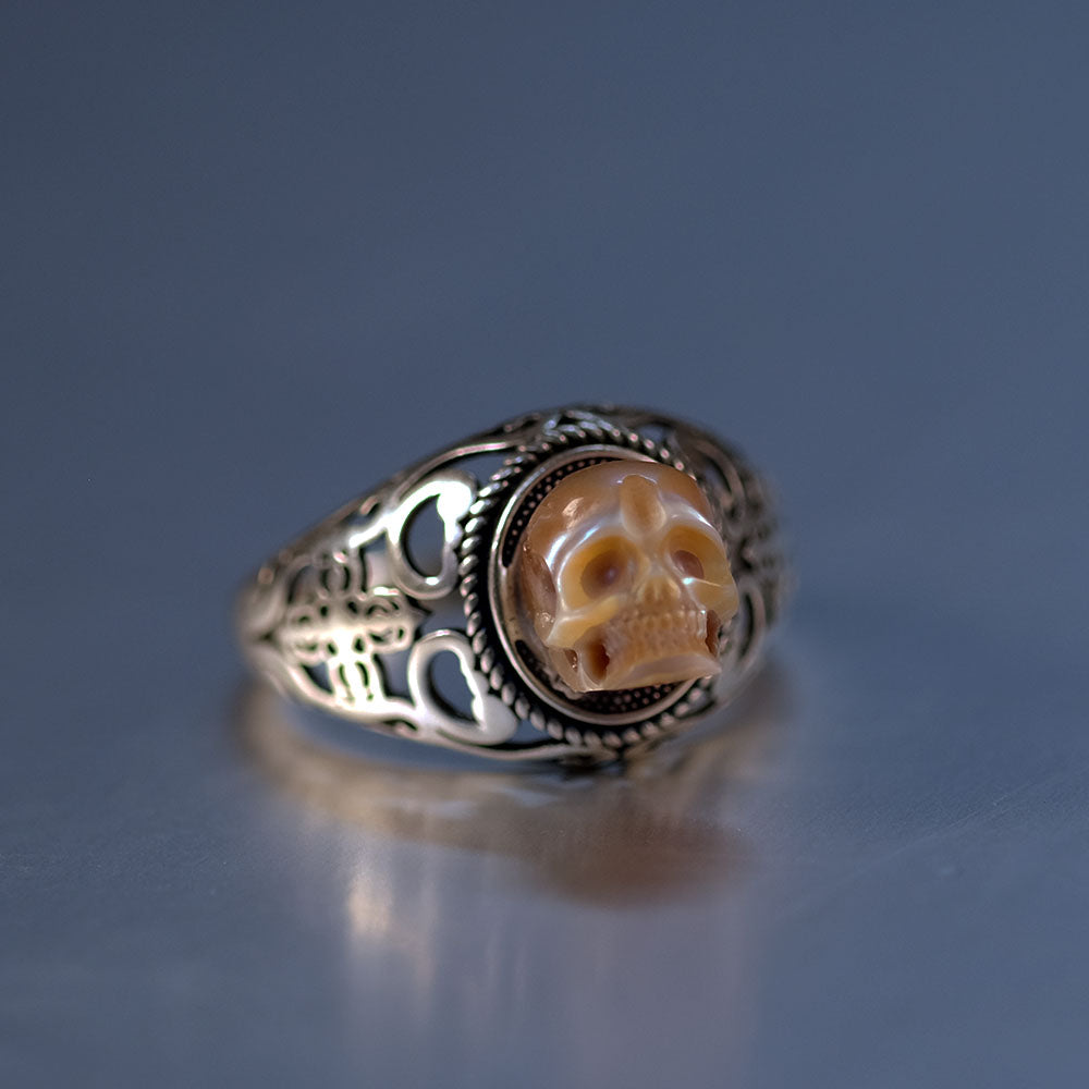 Vintage Pearl Skull Petal Openwork Hollow Carved Ring