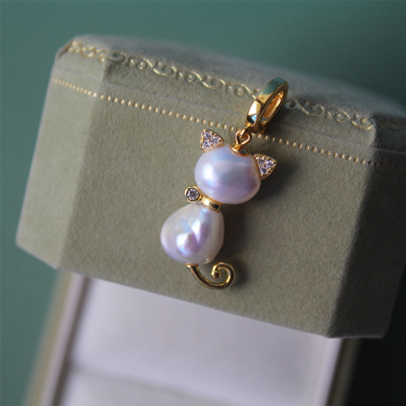 Collana perla barocca di gatto capriccioso