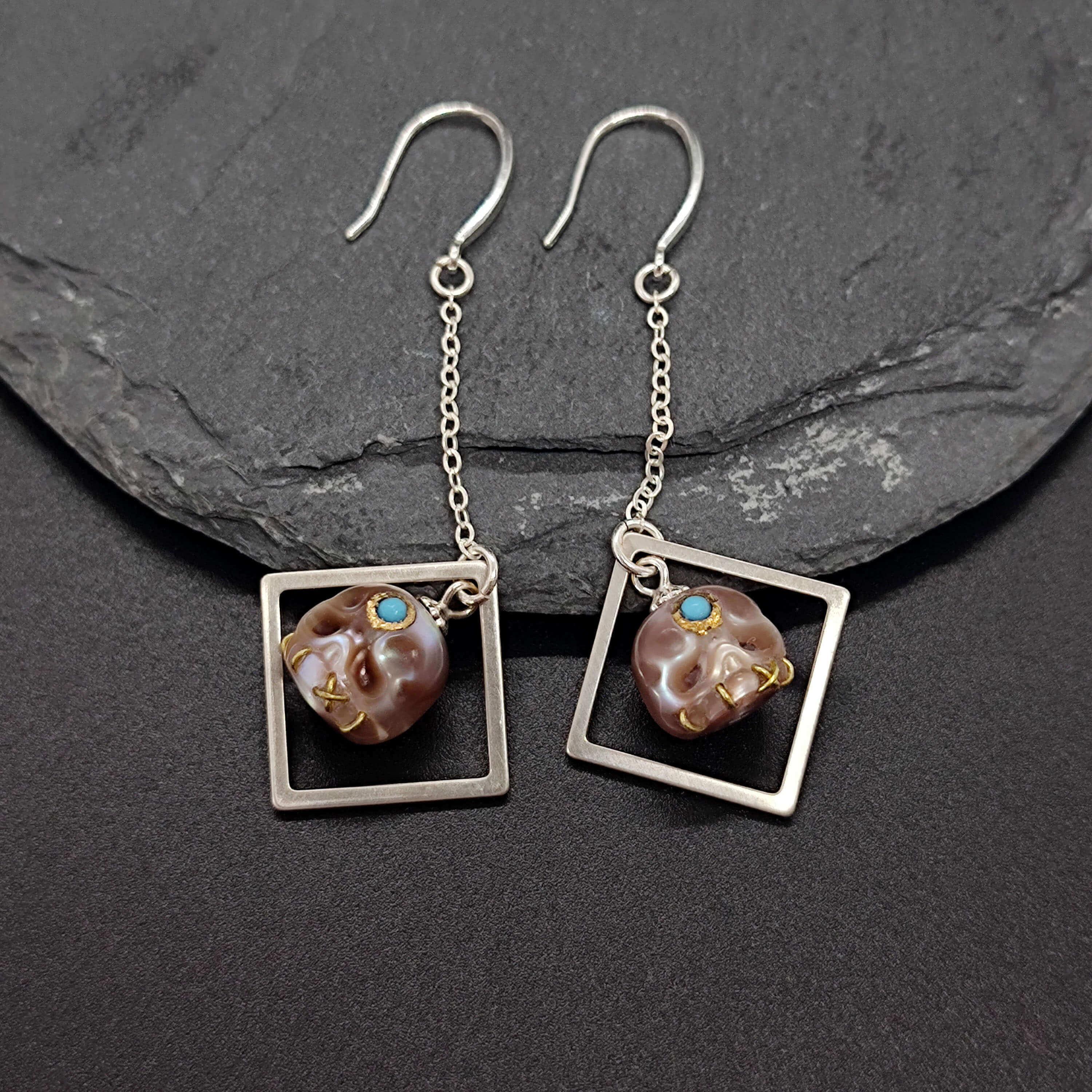 Belle Juri Śmaśana Skull Rhombic Drop Earrings