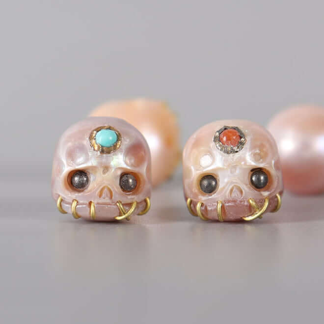 Hand Carved Pearl Beads: A Perfect Blend of Creativity and Elegance - Belle Juri