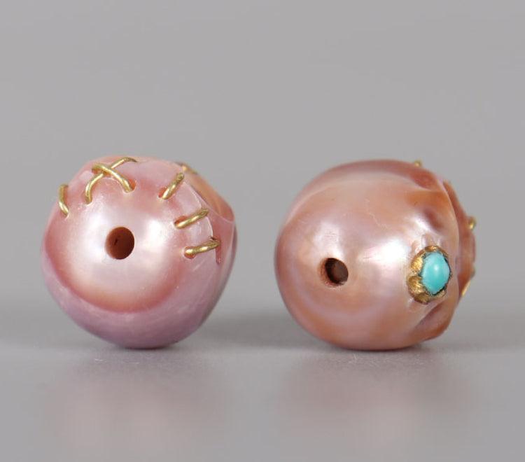 Belle Juri Natural Pearl Śmaśana Skull Bead