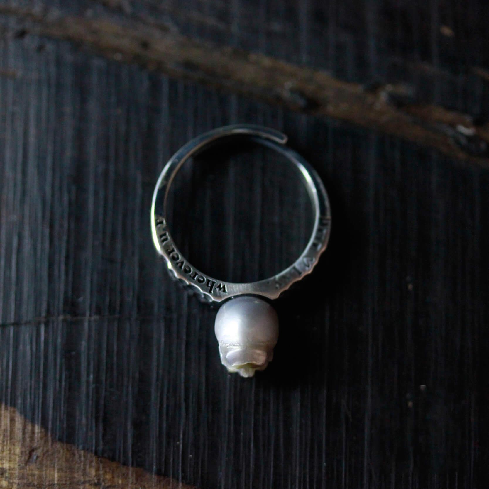 Belle Juri Vintage Pearl Skull Ring