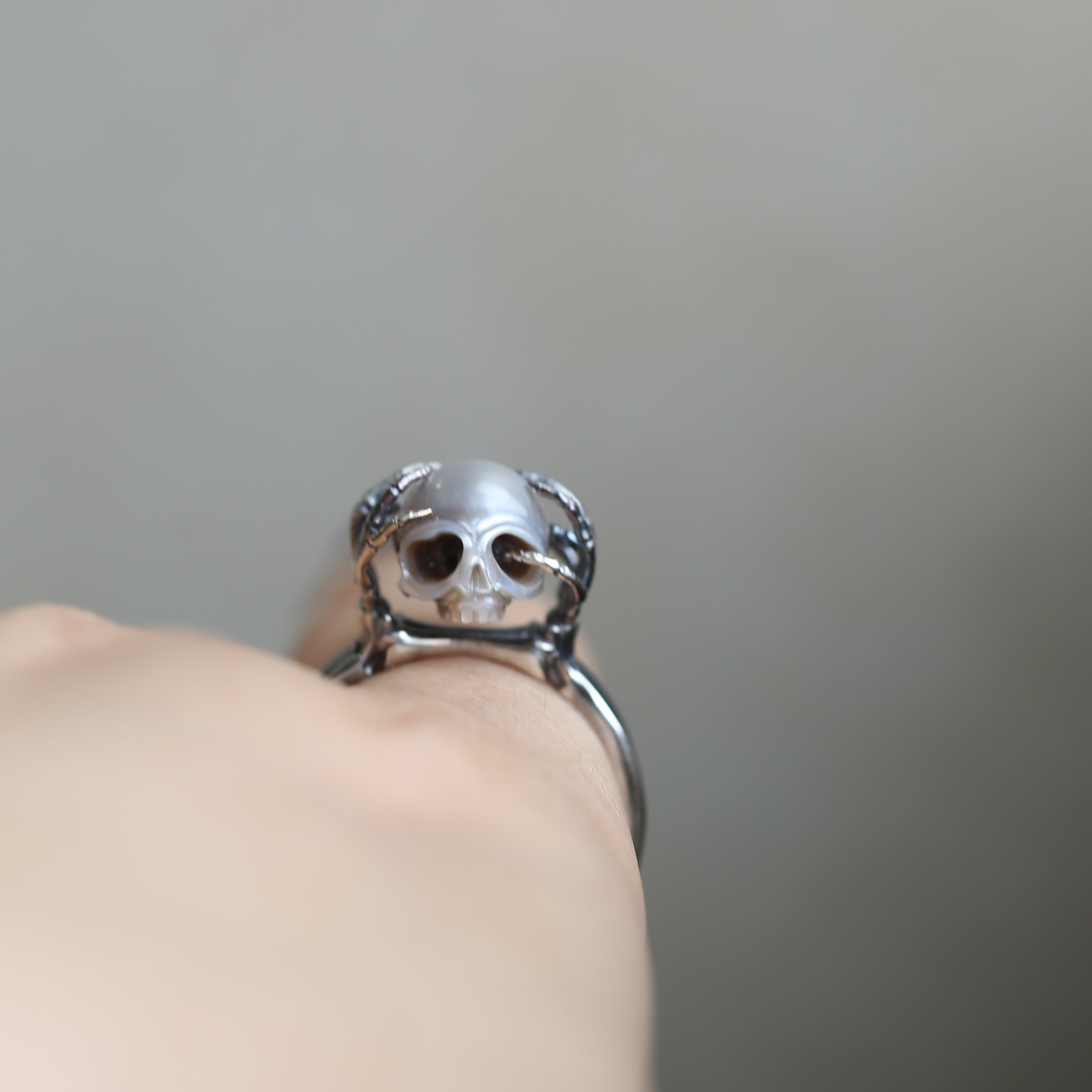 Be A Thinker Grey Pearl Cranium Ring